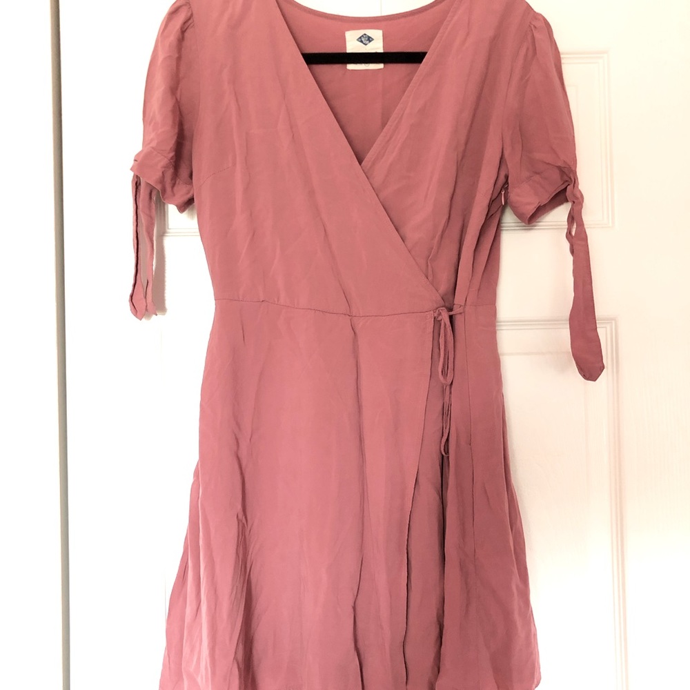 Mauve short sleeve wrap dress